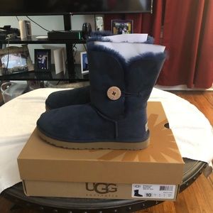 Ugg boots size 10